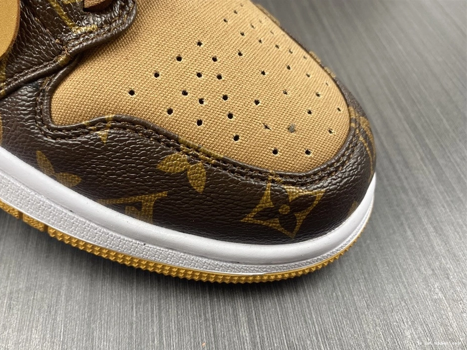 OWT X 1 MENS LWE AIR AQ0818-203 X JORDAN CUSTOMS 0316